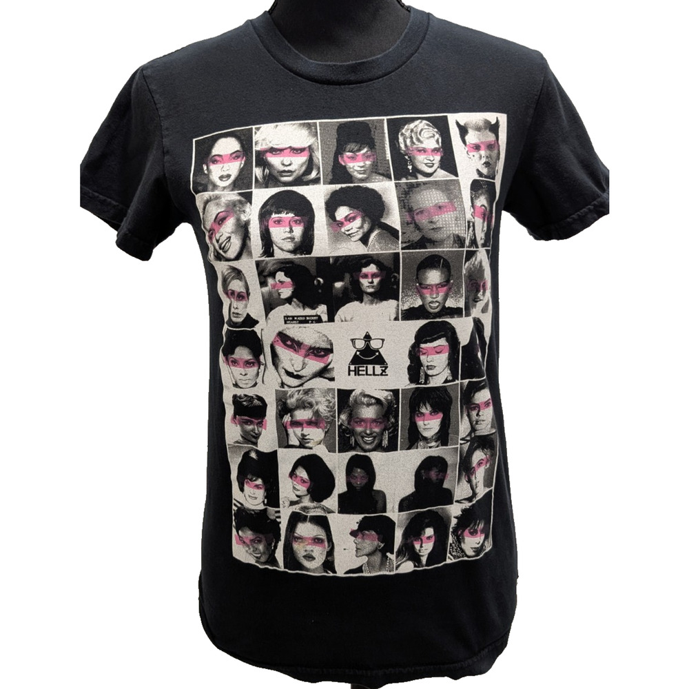 Hellz Bellz "A Crime For All Seasons" Graphic T-Shirt Medium Rare Y2K Streetwear